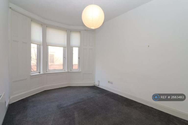2 bedroom flat in Boyd Street, Glasgow, G42 (2 bed) (#2683483)