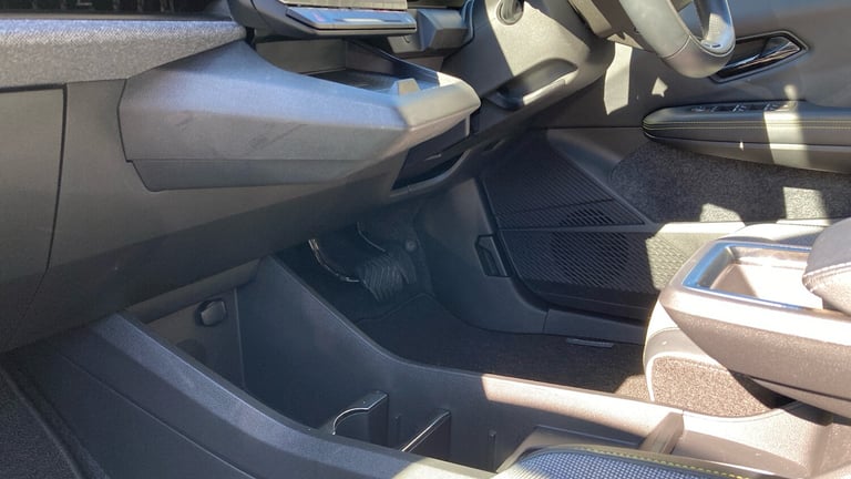 2024 Renault Megane E Tech EV60 160kW Iconic 60kWh Optimum Charge 5dr Auto Electric Hatchback Hat...