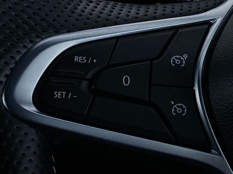 2022 Renault Captur 1.6 E-TECH Hybrid 145 R.S. Line 5dr Auto Crossover/SUV PETROL/ELECTRIC Automatic
