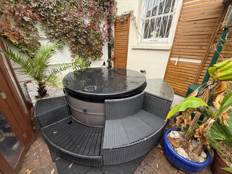 Canadian Spa Company “Swift Current” Portable Hot Tub + Rattan Surround