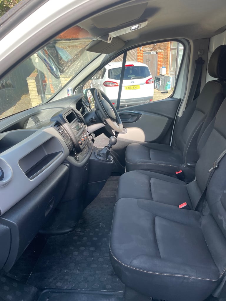 Nissan, NV300, Panel Van, 2017, Manual, 1598 (cc)