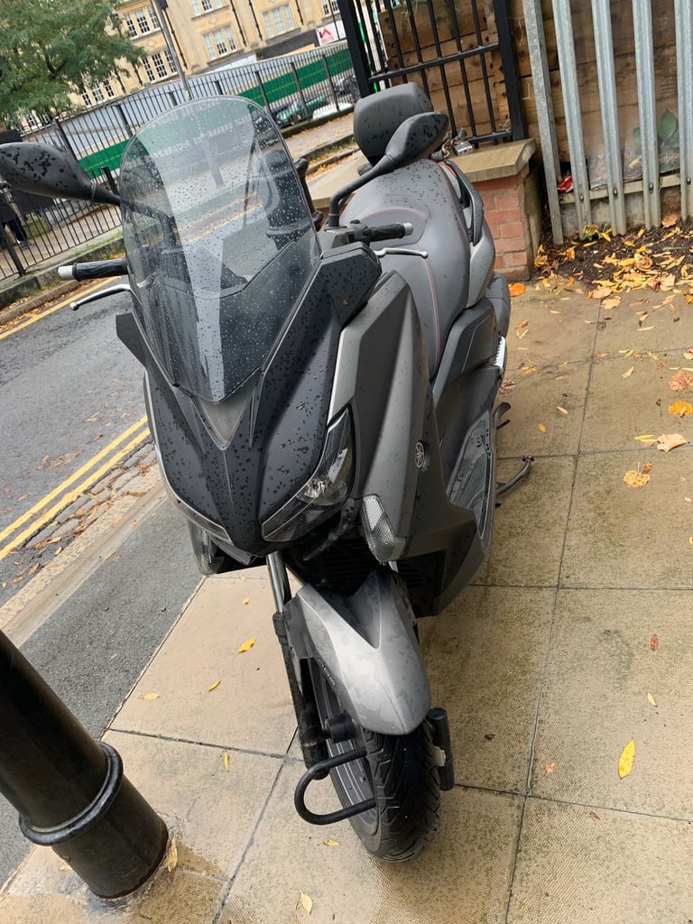Yamaha Xmax 125 ABS 2016 Mat Grey 12.700 Miles Run like new