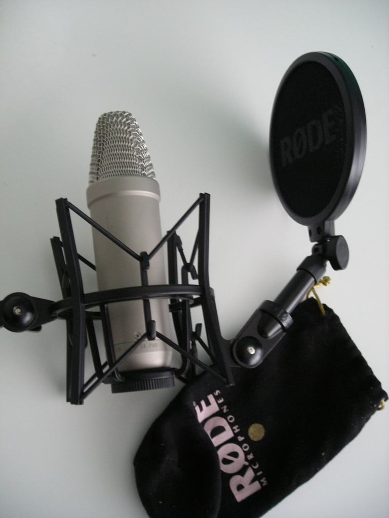 RODE NT1A CONDENSER MICROPHONE PACKAGE