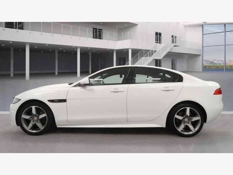 2017 Jaguar XE 2.0i R-Sport Auto Euro 6 (s/s) 4dr SALOON Petrol Automatic