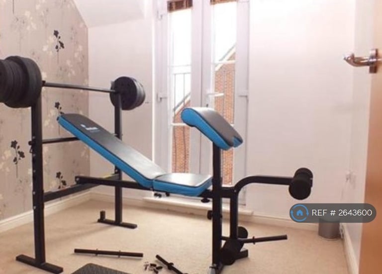 2 bedroom flat in Quins Croft, Leyland, PR25 (2 bed) (#2643600)