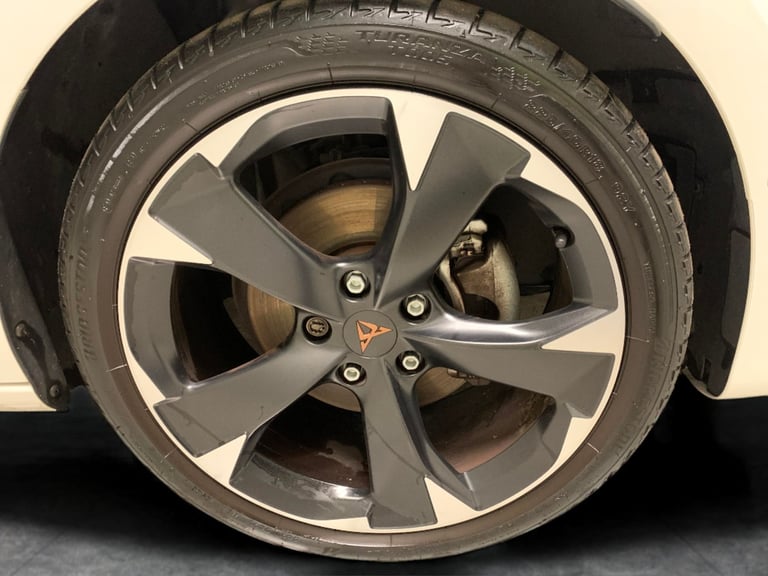 2023 Cupra Leon 1.5 eTSI EVO V1 Hatchback 5dr Petrol Hybrid DSG Euro 6 (s/s) (150 ps) - LED Hatch...