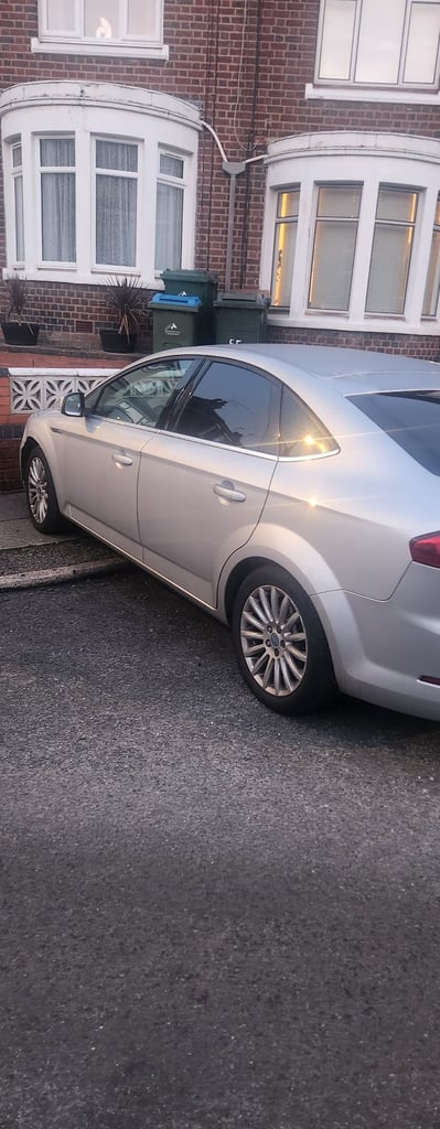 Ford, MONDEO, Hatchback, 2014, Manual, 1560 (cc), 5 doors