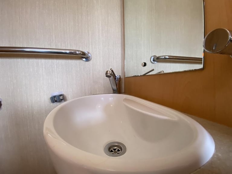 2010 (60) ELDDIS AUTOQUEST 155 4 BERTH MOTORHOME