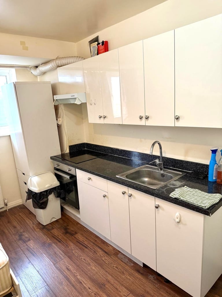 Double room with own kitchen for single occupancy or couple Postcode UB6 0NY