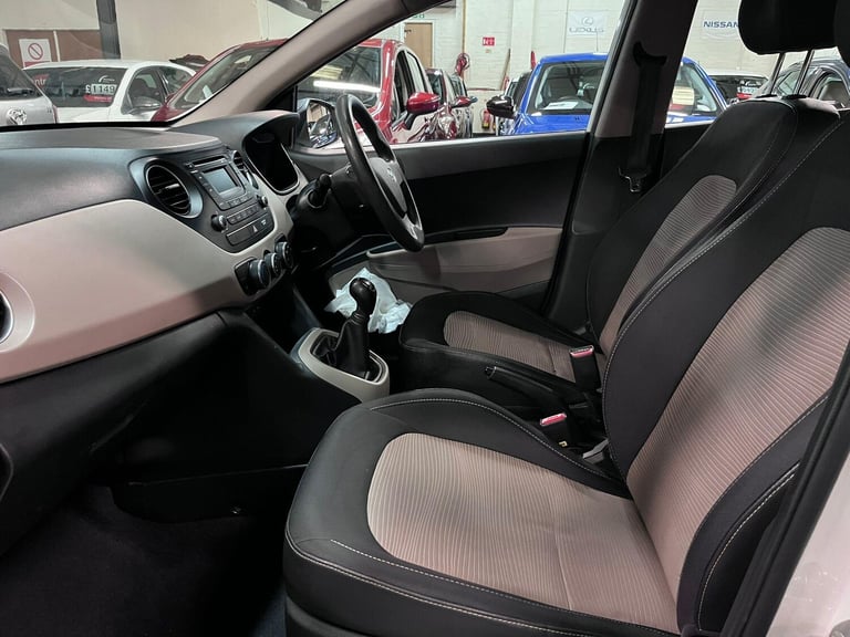  Hyundai i10 1.0 S Euro 5 5dr Petrol Manual