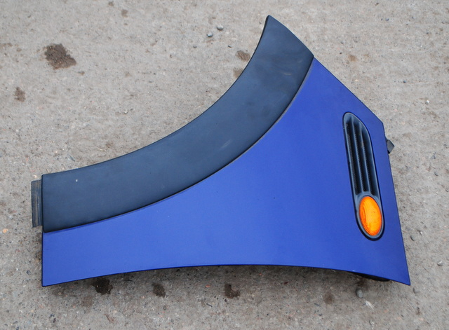 2006 MINI ONE COOPER R50 FRONT PASSENGER SIDE WING