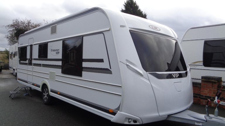 LMC 595 Vip Exquisit 4 BERTH,FIXED ISLAND BED CARAVAN IN VERY CLEAN COND... 2020