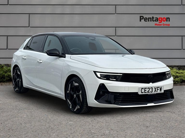 image for  Vauxhall Astra 1.6 12.4kwh Gse Hatchback 5dr Petrol Plug In Hybrid Auto Euro 6