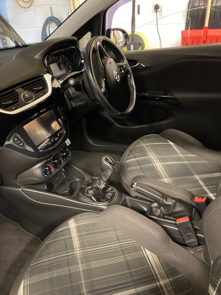 Vauxhall Corsa 2015.Limited Edition.(NEW SHAPE). £1995 OVNO