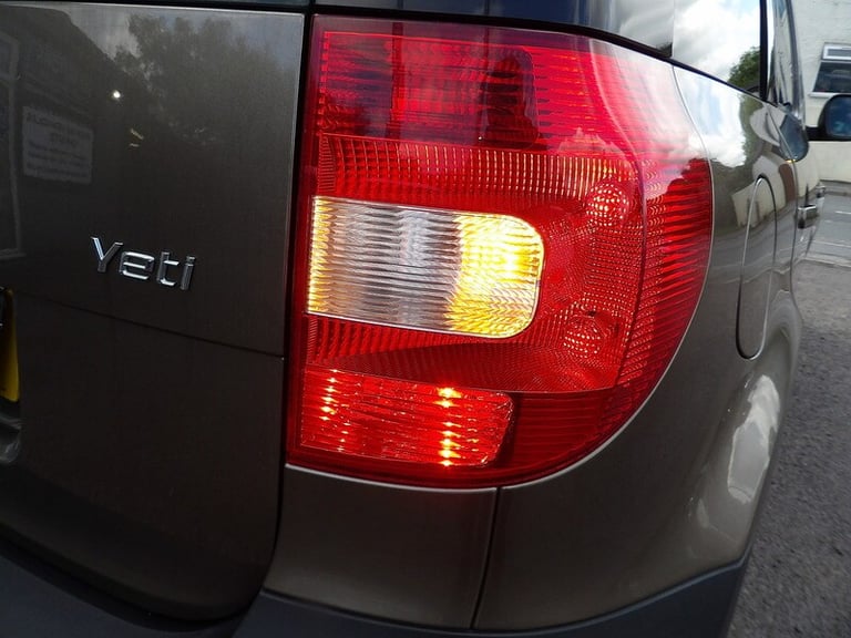 2012 Skoda Yeti 1.2 TSI Elegance 5dr HATCHBACK PETROL Manual