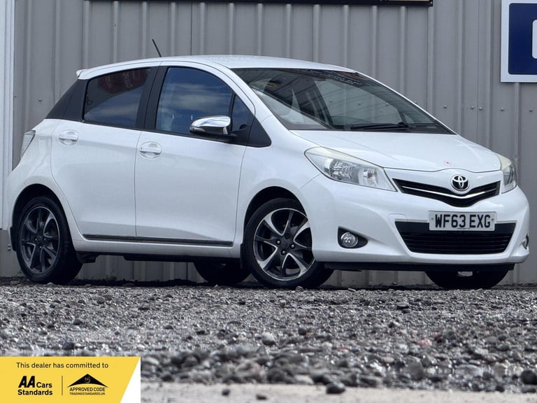 image for 2013 Toyota Yaris 1.33 Dual VVT-i Trend Euro 5 5dr HATCHBACK Petrol Manual