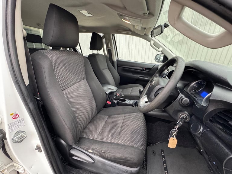 2019 Toyota Hilux Active D/Cab Pick Up 2.4 D-4D PICK UP DIESEL Manual