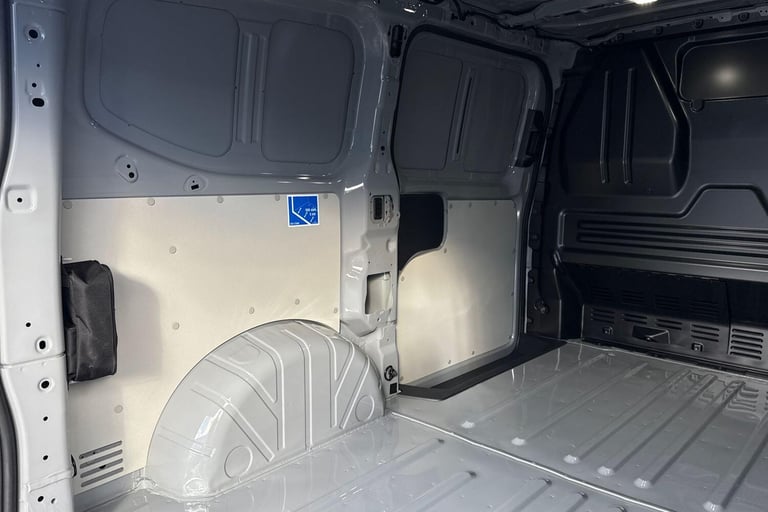 2025 Volkswagen Transporter 160kW 65kWh Commerce Pro Van Auto Van Automatic