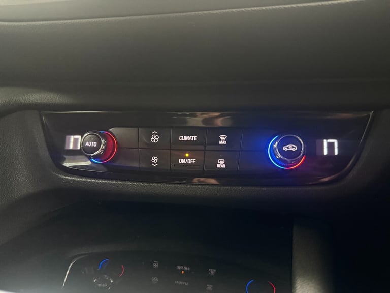 2019 Vauxhall Insignia 1.5T SRi Vx-line Nav 5dr HATCHBACK Petrol Manual