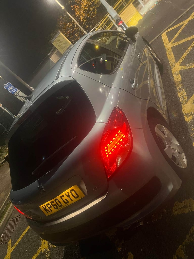 Peugeot, 207, Hatchback, 2010, Manual, 1560 (cc), 5 doors