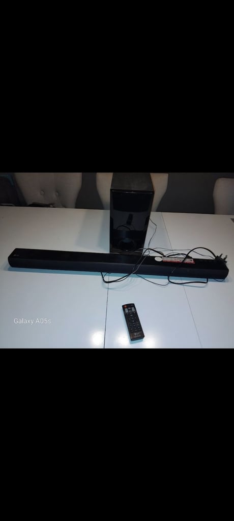 Lg sound bar and bass 