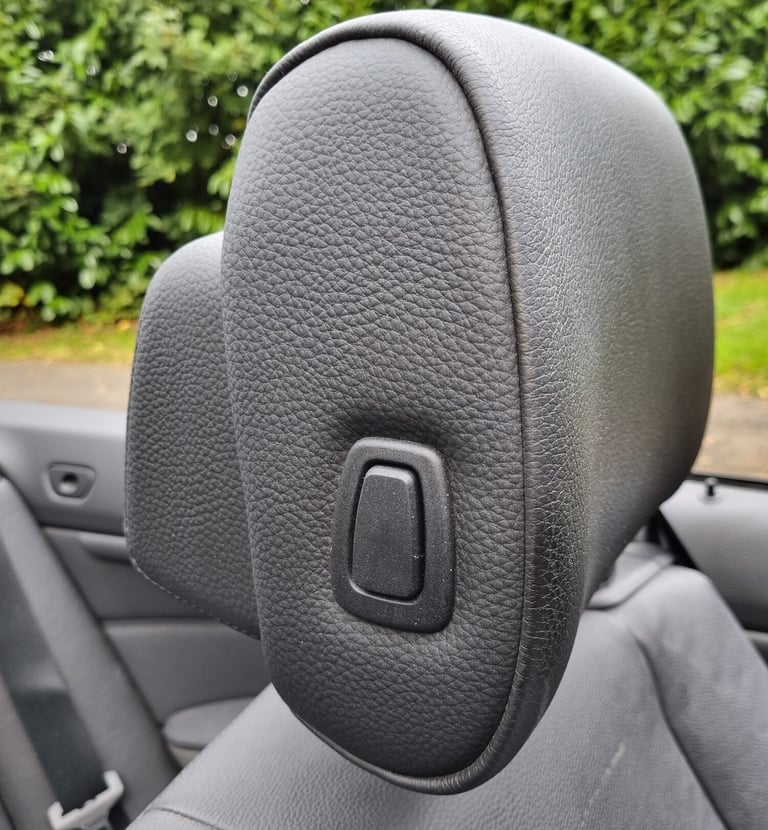 2010 BMW 3 Series 320i M SPORT CONVERTIBLE CONVERTIBLE Petrol Manual