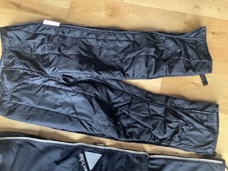 Woman’s size 38 hein gericke all seasons trousers, with detachable knee pads and inner warm linings