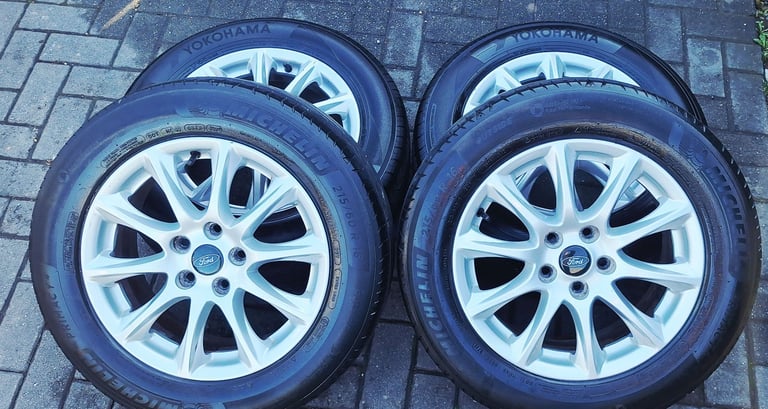 Ford alloy wheels and tyres