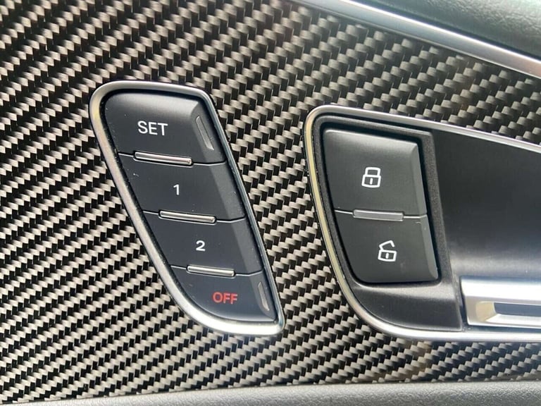 2014 Audi RS6 4.0T FSI V8 Bi-Turbo RS6 Quattro 5dr Tip Auto ESTATE PETROL Automatic