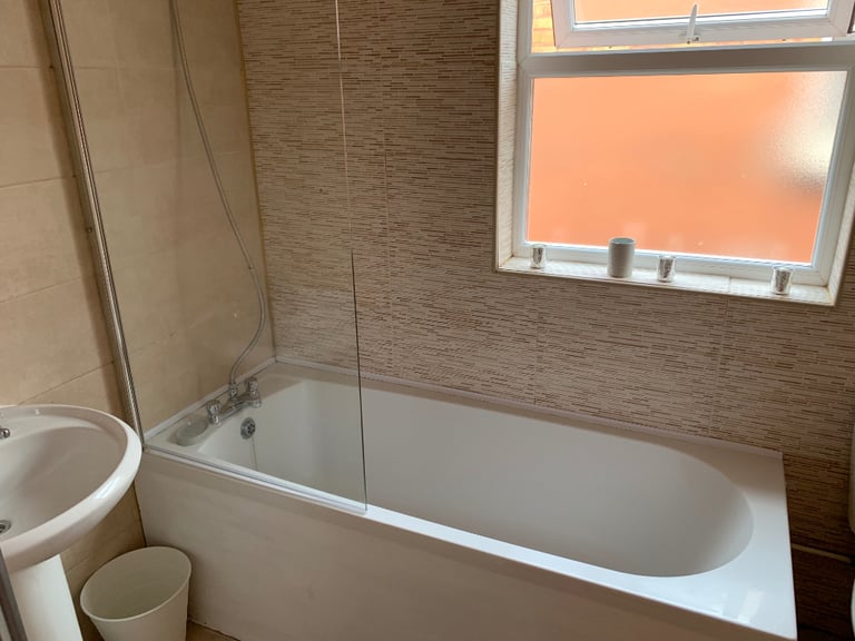 Amazing Supported Living - Best in West Midlands - Clean & Safe - DSS, Benefits accepted! Ref: 003