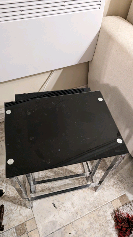 Nest of Three Coffee Tables for Living Room - Black glass