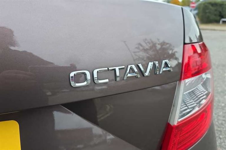 2014 Skoda Octavia 1.4 TSI Elegance Hatchback 5dr Petrol Manual Euro 5 (s/s) (140 ps) Hatchback P...