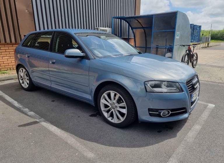 Audi, A3, Hatchback, 2013, Manual, 1598 (cc), 5 doors