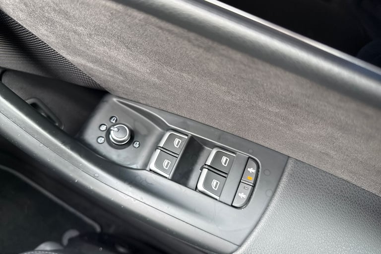 2018 Audi Q3 2.0 TDI Black Edition 5dr ESTATE DIESEL Manual