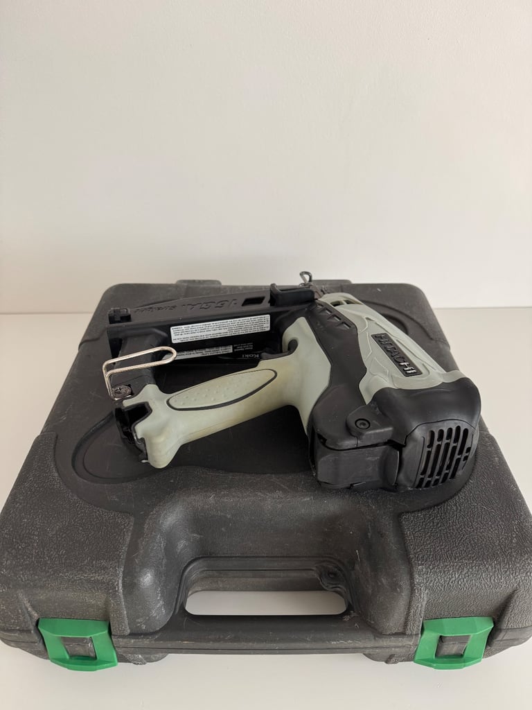 Refurbed Serviced Hitachi Koki NT65GS 2nd Fix Nail Gun Gas Finishing Straight Nailer