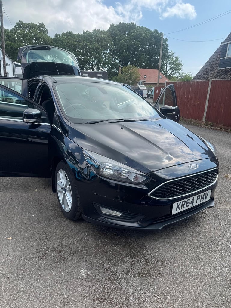 FORD FOCUS 1.5 TDCi Zetec 2015