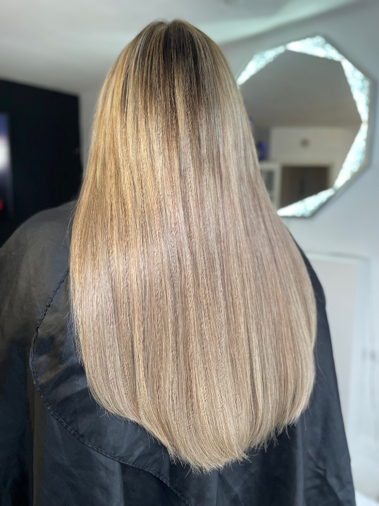 Expert Mobile Hair Technician - Premium Quality Hair Extensions Styled In Your Own Home!