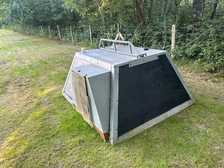 Pig ark hen house dog kennel field shelter