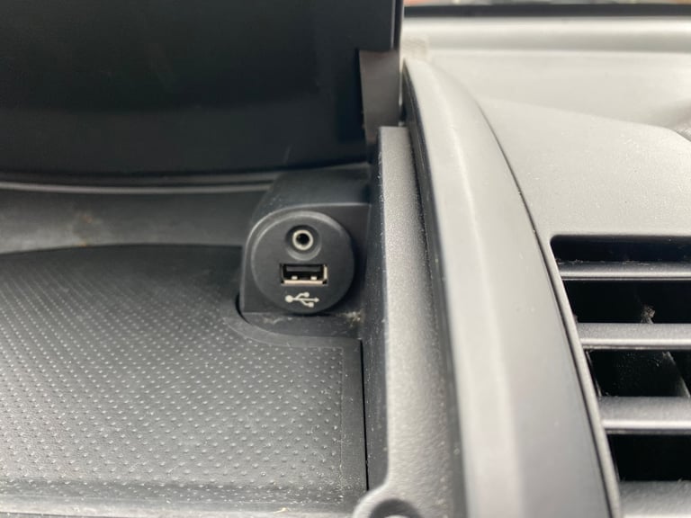 2011 Nissan Note N-TEC 5-Door Petrol
