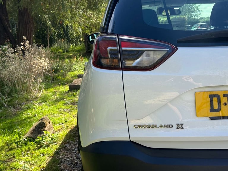 2019 Vauxhall Crossland X 1.2T ecoTec [110] SE 5dr [6 Speed] [S/S] HATCHBACK PETROL Manual