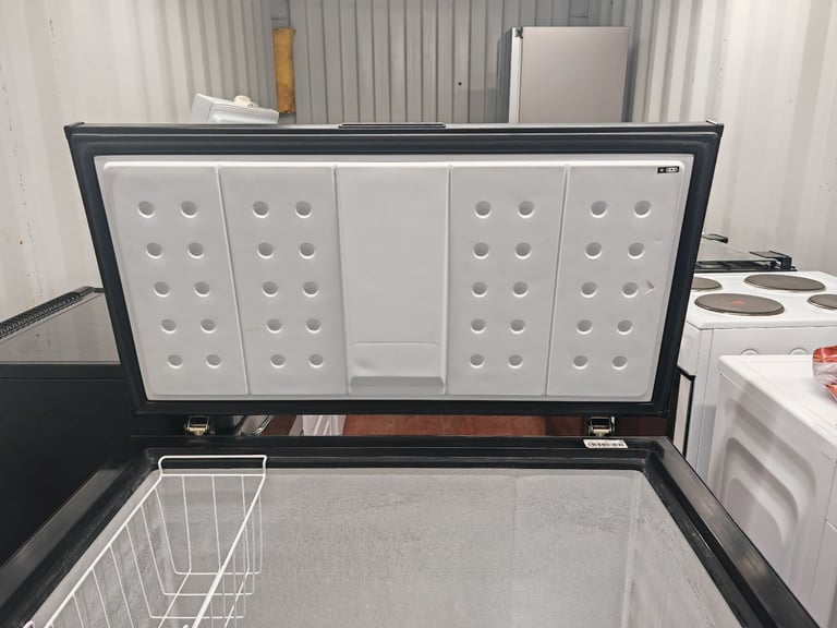 image for Black Russel Hobbs 198 Ltr chest freezer 