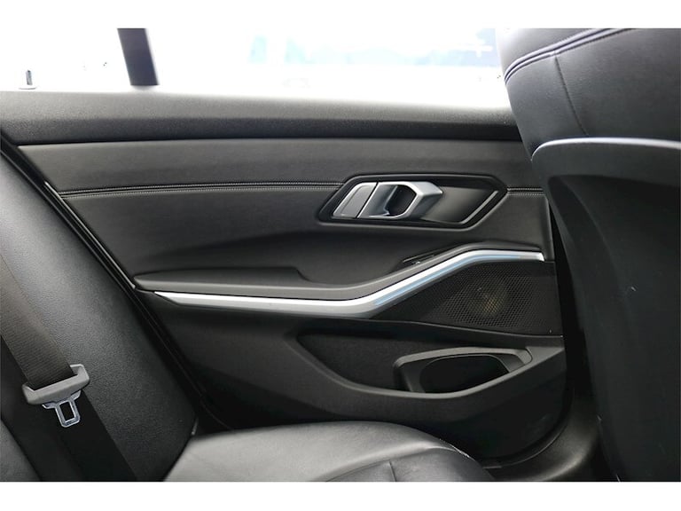 2019 BMW 3 Series 330e M Sport Saloon HYBRID Automatic