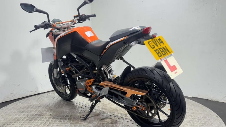 KTM Duke 2014 31K GREAT RUNNING SUPERMOTO BIKE 125CC 15BHP