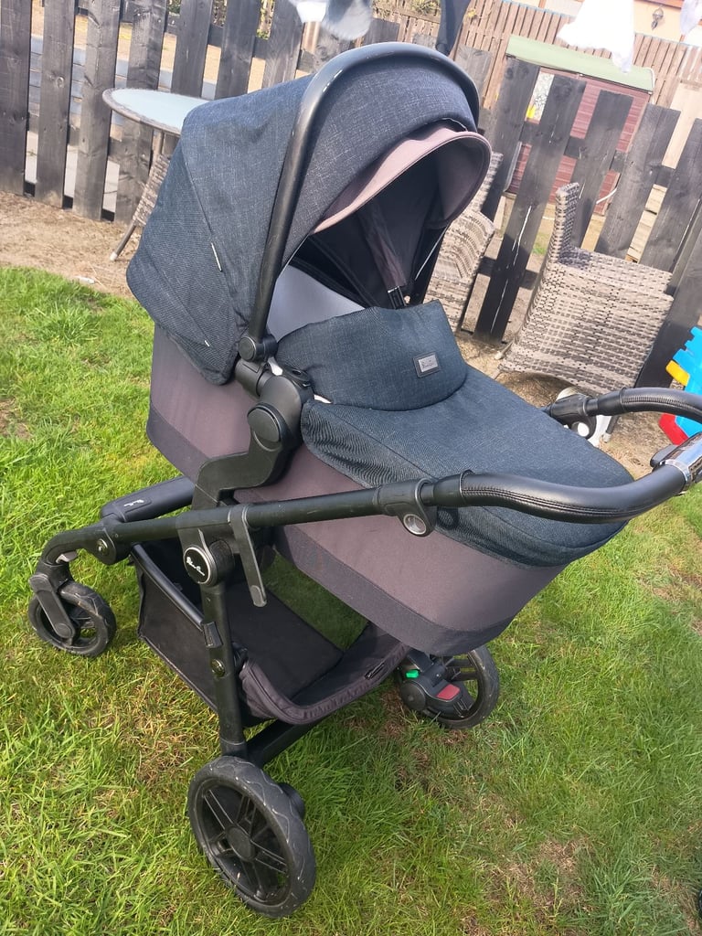 image for Silvercross coast pram 