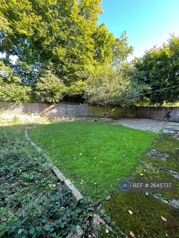 4 bedroom house in The Ridgeway, Marlow, SL7 (4 bed) (#2645737)