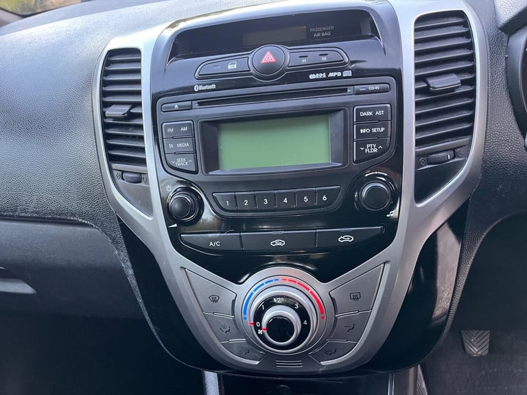 2012 Hyundai Ix20 1.4 Blue Drive Active 5dr MPV PETROL Manual