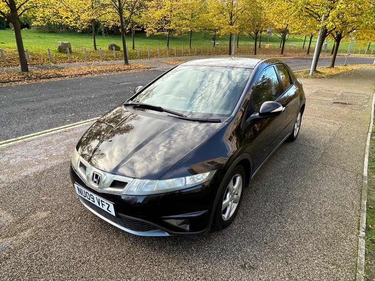 FACE LIFT 2009 HONDA CIVIC 1.8 FULL AUTOMATIC PETROL LOW MILEAGE 90k.,drives superb,great condition 