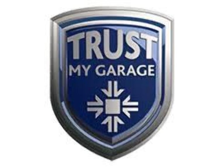  Volvo V70 Se 2.4 5dr Estate Automatic Petrol Estate Automatic Petrol Estate Petrol Automatic
