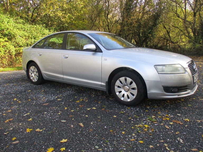 AUDI A6 2.4 SE PETROL 6 SPEED MANUAL. LOW MILEAGE. FULL SERVICE HISTORY.