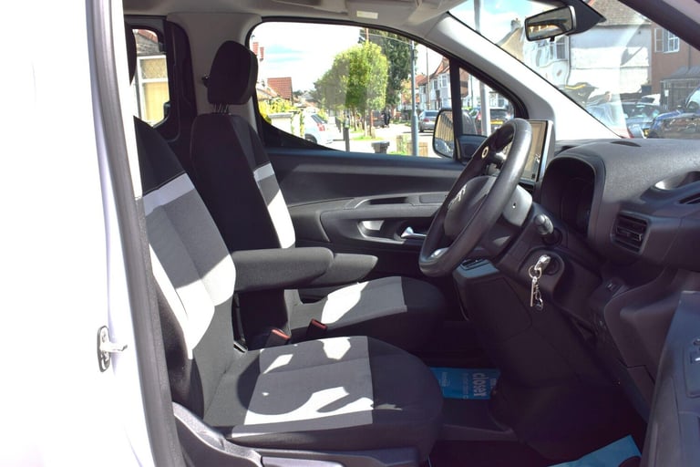 2023 Citroen Berlingo 50kWh Feel XL Auto 5dr (7.4kW Charger) MPV Electric Automatic